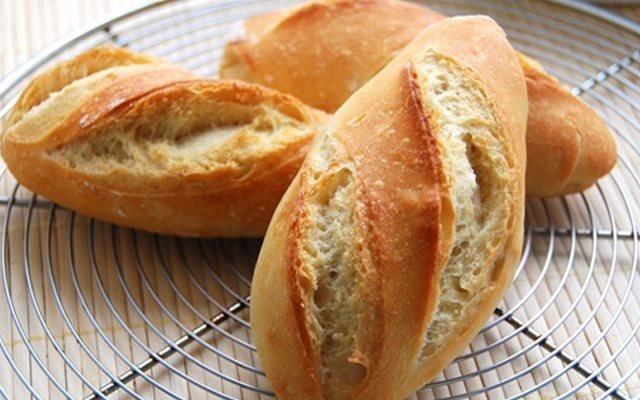 Bánh mì nóng